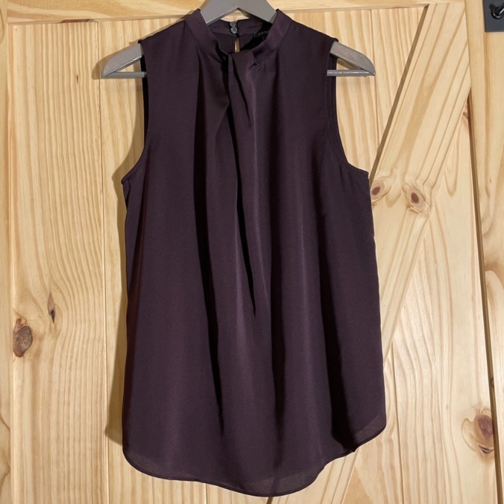NWT Ann Taylor Sleeveless Purple Mockneck Blouse Small